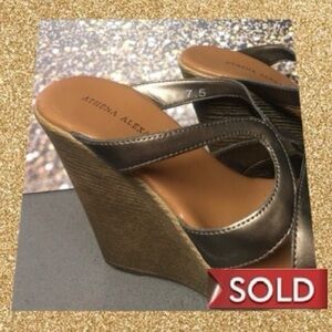 GOLD ATHENA ALEXANDER OPEN TOE CASUAL PLATFORMS